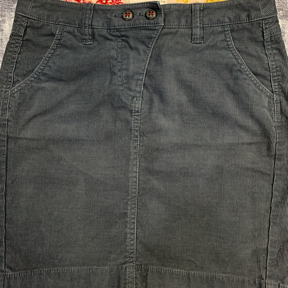 ESPRIT Skirt - Picture 2 of 6